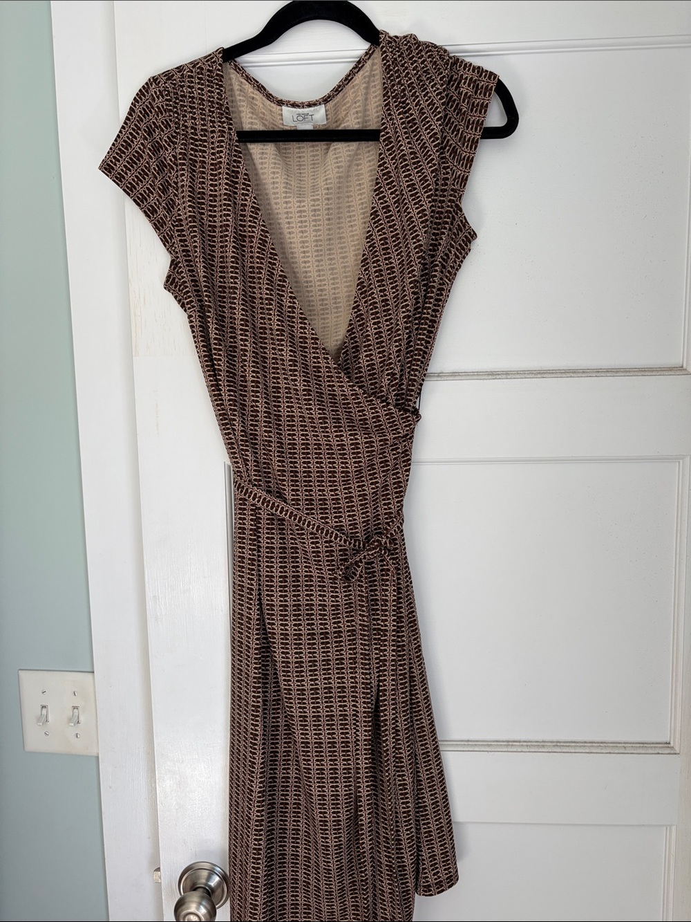 LOFT Brown Patterned Cap-Sleeve Wrap Dress